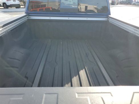 Used 2017 Nissan Titan PRO-4X image 13