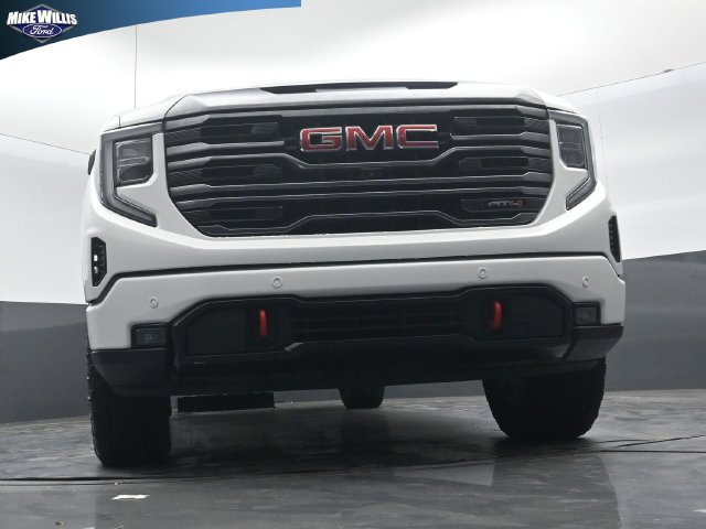 Used 2022 GMC Sierra 1500 AT4 w/ AT4 Premium Package AWD/4WD image 18