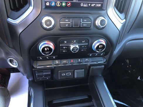 Used 2021 GMC Sierra 1500 AT4 image 15