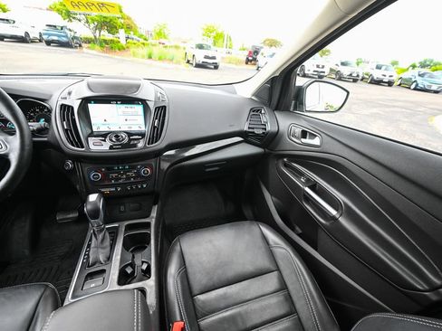 Used 2019 Ford Escape Titanium AWD/4WD image 33