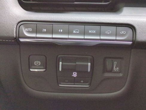 Used 2021 Cadillac Escalade Sport w/ Driver Assist Tech Package image 25