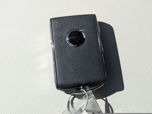 New 2026 Volvo XC90 B6 Ultra w/ Protection Package Premier image 40