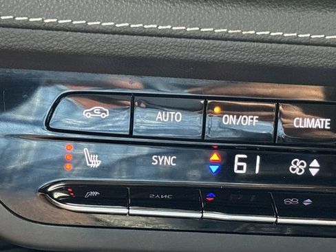 Used 2023 Buick Envision Preferred FWD image 34