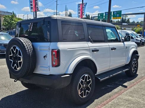 New 2026 Ford Bronco Outer Banks AWD/4WD image 6