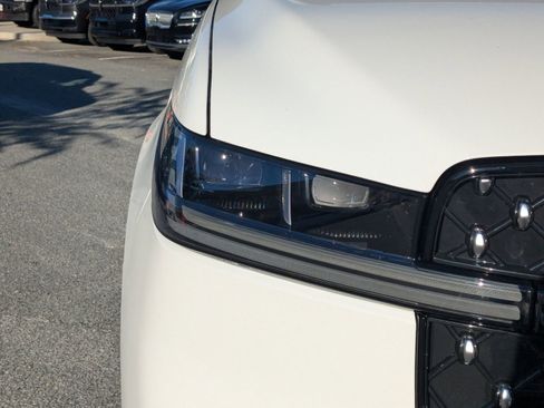 New 2025 Lincoln Navigator L Black Label image 12