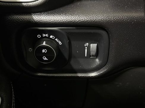 Used 2024 RAM 3500 Big Horn AWD/4WD image 18