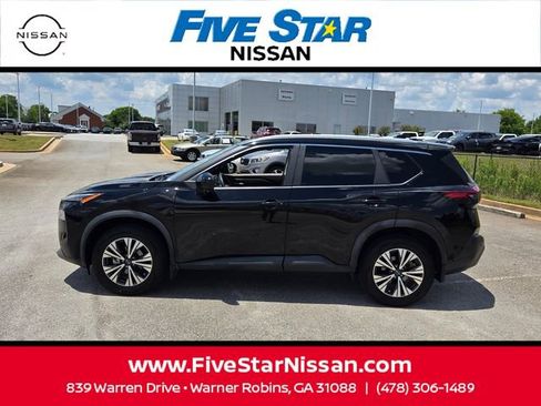 Used 2023 Nissan Rogue SV w/ SV Premium B Package FWD image 4