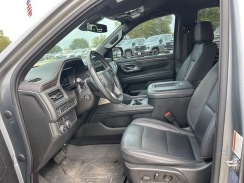 Used 2022 Chevrolet Tahoe Z71 w/ Luxury Package image 17