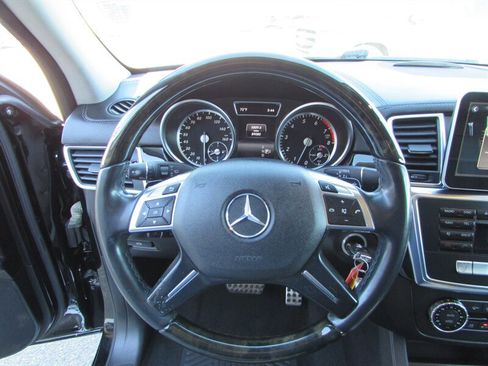 Used 2015 Mercedes-Benz GL 450 4MATIC image 8