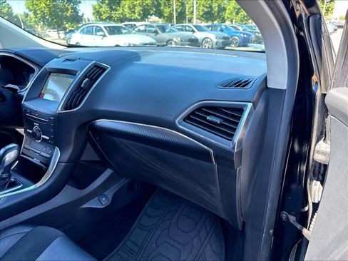 Used 2016 Ford Edge Sport w/ Equipment Group 401A AWD/4WD image 26