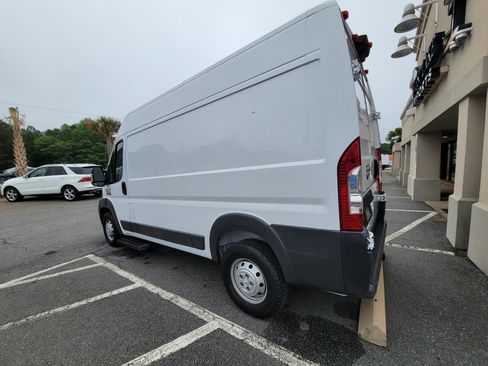 Used 2017 RAM ProMaster 1500 w/ Interior Convenience Group FWD image 9