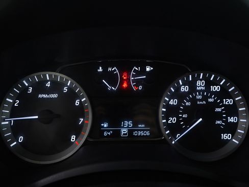 Used 2013 Nissan Sentra SL w/ Navigation Pkg image 19