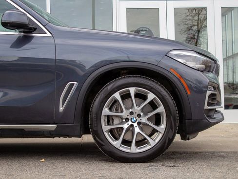 Used 2021 BMW X5 xDrive45e w/ Parking Assistance Package image 5