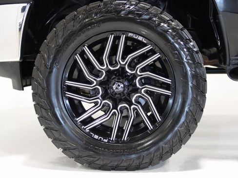 Used 2022 RAM 1500 Classic SLT image 71