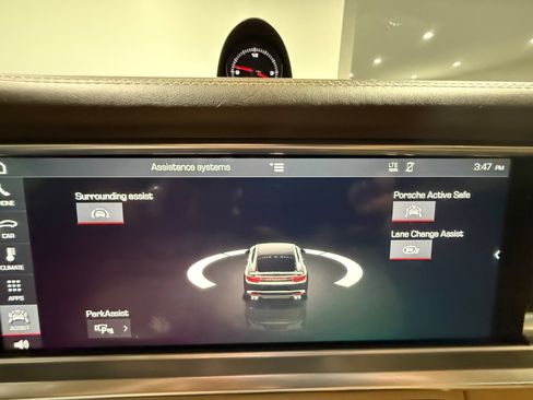 Used 2018 Porsche Panamera Turbo AWD/4WD image 35
