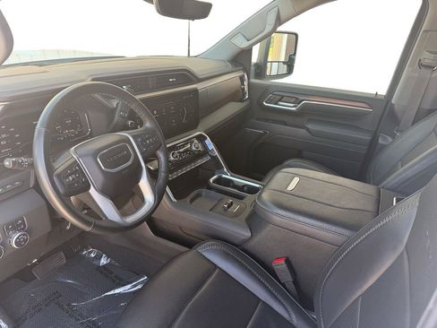 Used 2025 GMC Sierra 2500 Denali w/ Denali Reserve Package AWD/4WD image 7