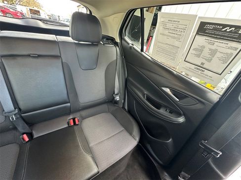 Used 2022 Buick Encore GX Select image 29