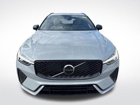 New 2026 Volvo XC60 B5 Core image 2