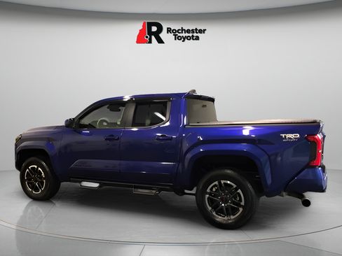 Certified 2025 Toyota Tacoma TRD Sport AWD/4WD image 5