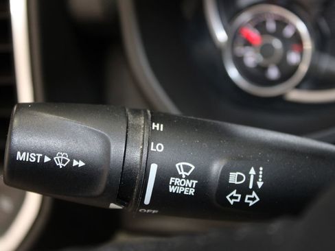 Used 2024 RAM 1500 Laramie image 36