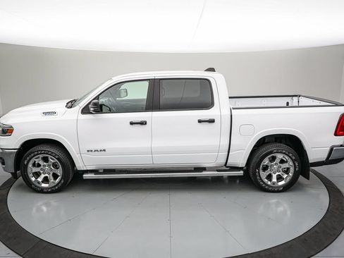 Used 2025 RAM 1500 Big Horn AWD/4WD image 7