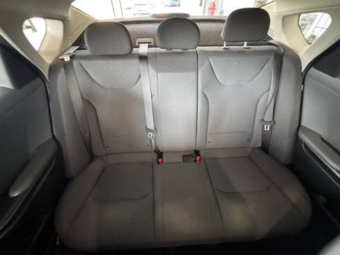 Used 2025 Kia K4 FWD image 37