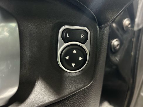 Used 2023 Jeep Wrangler Unlimited Sahara w/ Cold Weather Group AWD/4WD image 30