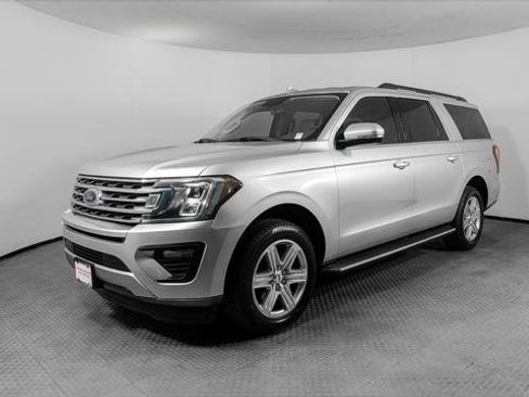Used 2018 Ford Expedition Max XLT w/ Equipment Group 202A RWD image 2