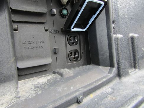 Used 2022 Ford F150 Platinum w/ Equipment Group 701A High AWD/4WD image 7