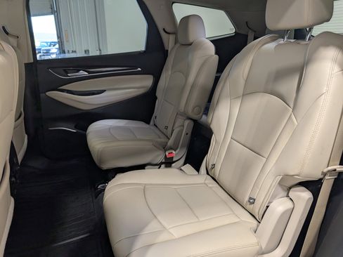 Used 2020 Buick Enclave Essence w/ Sound and Sites Package image 18