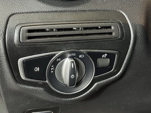 Used 2023 Mercedes-Benz GLC 300 4MATIC Coupe image 22