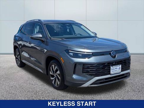 Certified 2026 Volkswagen Tiguan S FWD image 7