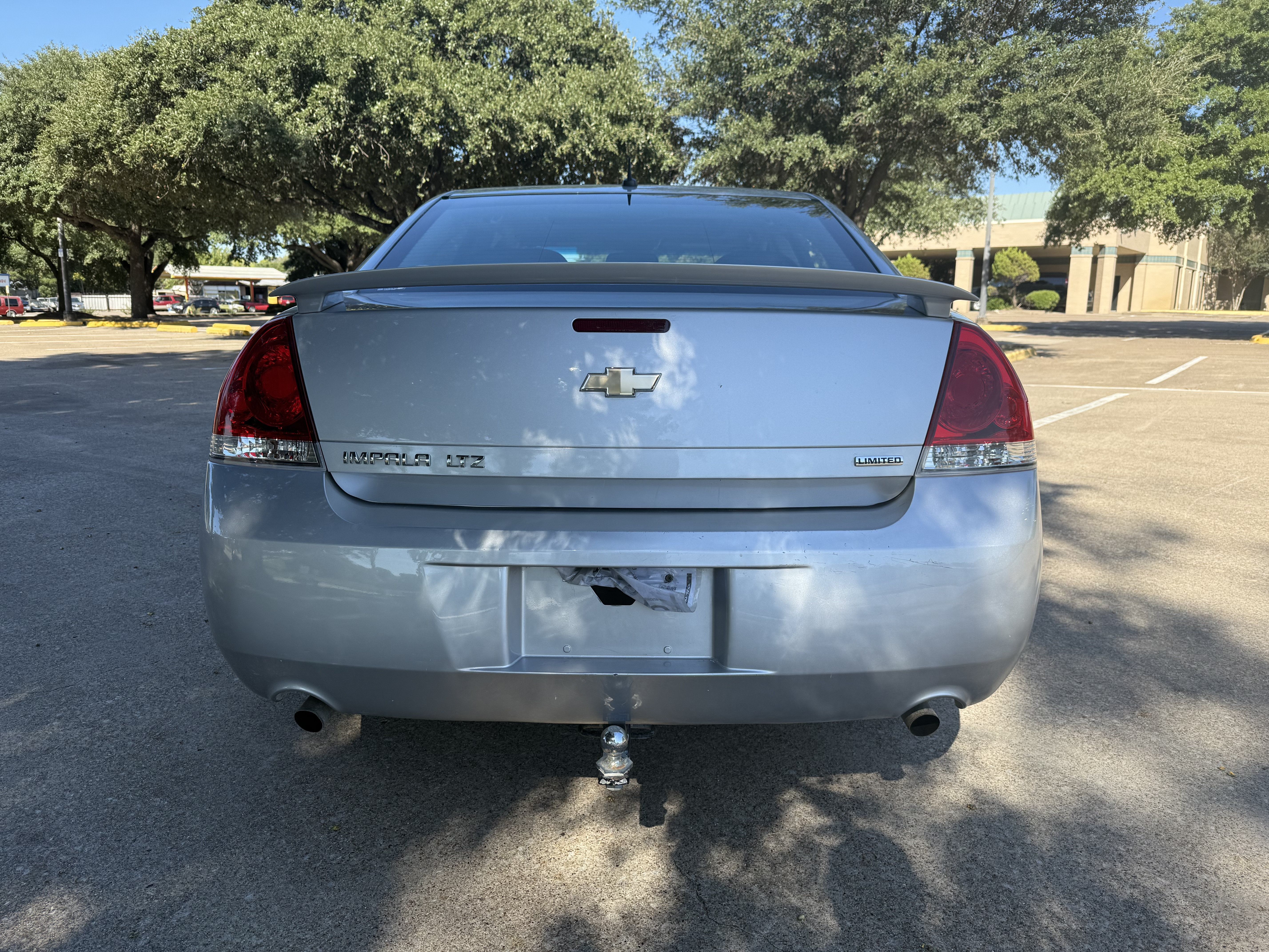Used 2016 Chevrolet Impala LTZ FWD image 6