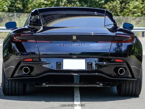 Used 2024 Aston Martin DB12 Coupe RWD image 7