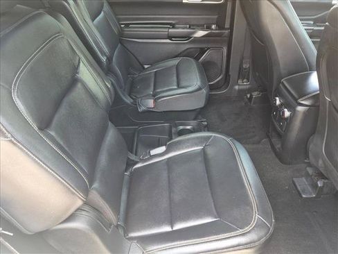 Used 2020 Ford Explorer XLT w/ Equipment Group 202A AWD/4WD image 19