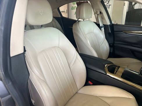 Used 2015 Maserati Ghibli RWD image 25