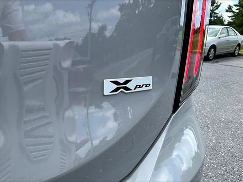Used 2025 Kia Telluride AWD image 26