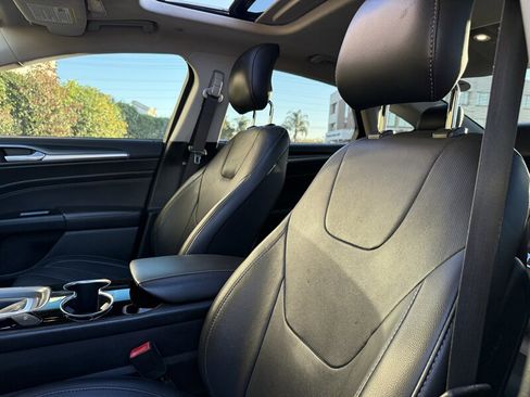 Used 2014 Ford Fusion Energi Titanium w/ Driver Assist Package image 25