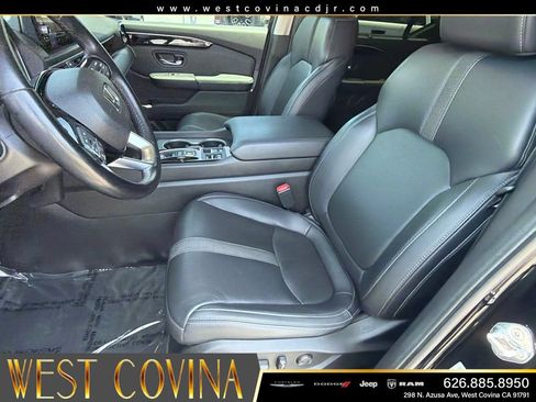 Used 2023 Honda Pilot Touring image 22