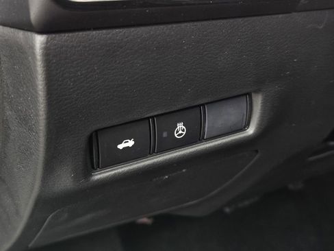New 2026 Nissan Sentra SV w/ SV Convenience Package FWD image 18