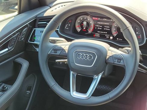Used 2025 Audi Q8 Premium Plus AWD/4WD image 23