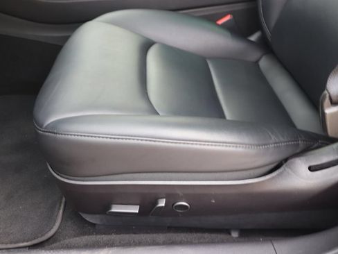 Used 2022 Tesla Model 3 Long Range AWD/4WD image 17