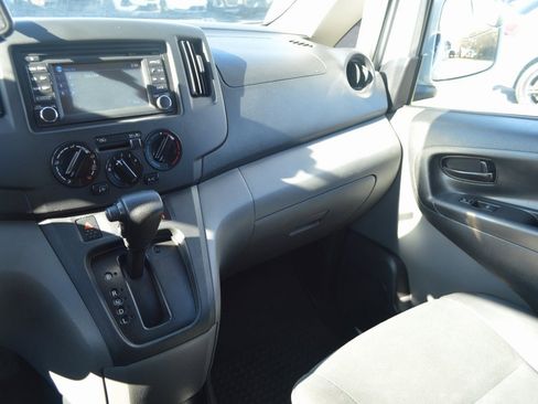 Used 2019 Nissan NV200 SV w/ Navigation Package image 24