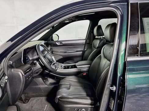 Used 2024 Hyundai Palisade Calligraphy AWD/4WD image 11