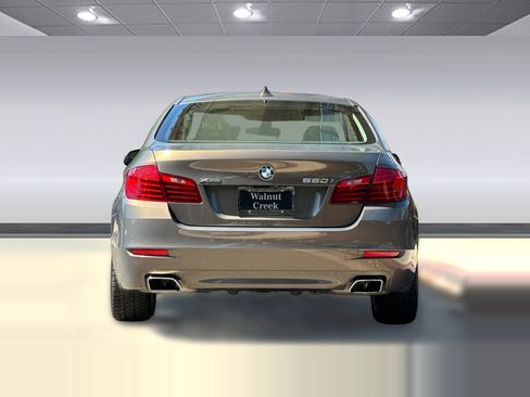 Used 2015 BMW 550i xDrive Sedan AWD/4WD image 9