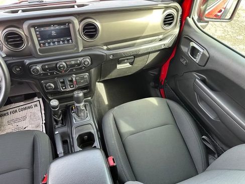 Used 2021 Jeep Wrangler Sport S image 16
