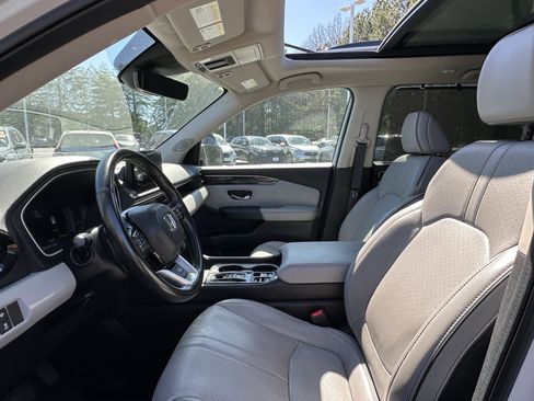 Used 2023 Honda Pilot Elite image 7