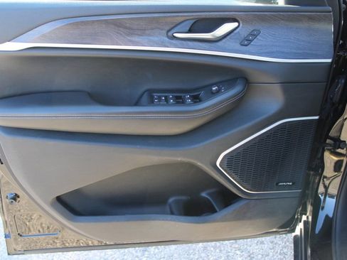 Used 2022 Jeep Grand Cherokee Limited 4xe w/ Luxury Tech Group II image 9