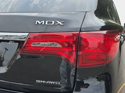 Used 2018 Acura MDX SH-AWD w/ Advance Package image 39