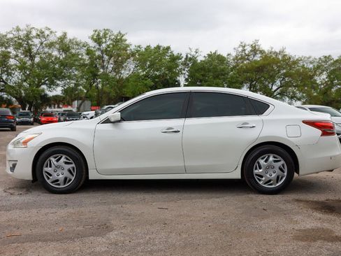 Used 2013 Nissan Altima 2.5 S image 3